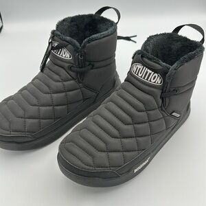 Intuition Apres Ski Bootie  Black Quilted Shoes